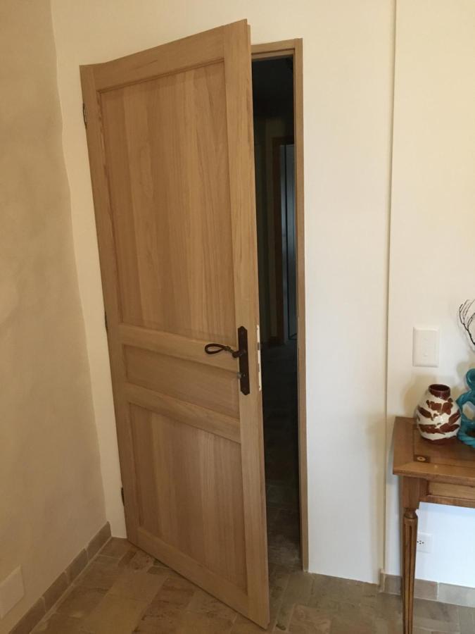 Les 3 Coeurs - Chambres Chez Charmants Habitants Font Esterno foto
